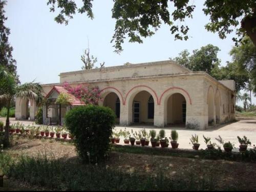 <i>AC House Thesil KOT ISLAM</i>